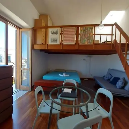 Second Floor Apartment - No Lift Bari Exterior foto