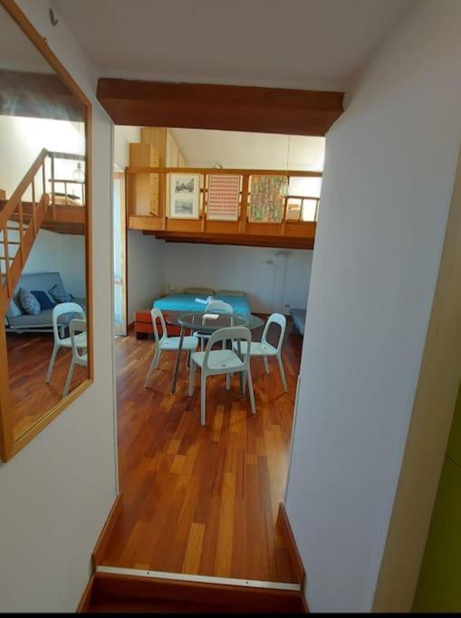 Second Floor - No Lift *