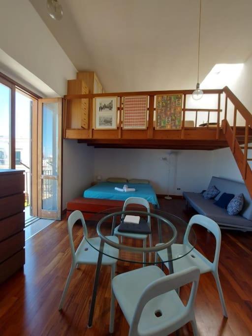 Second Floor - No Lift * Bari